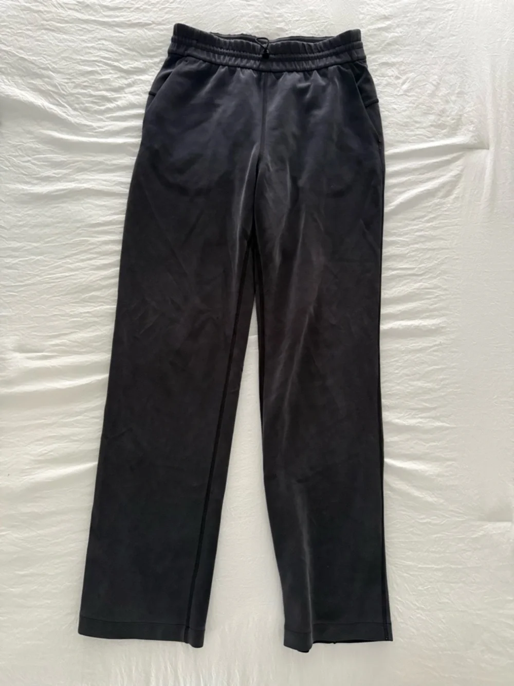 Lululemon | Softstreme High-Rise Wide-Leg Pant | Size 6 | Navy Blue - Picture 1 of 4